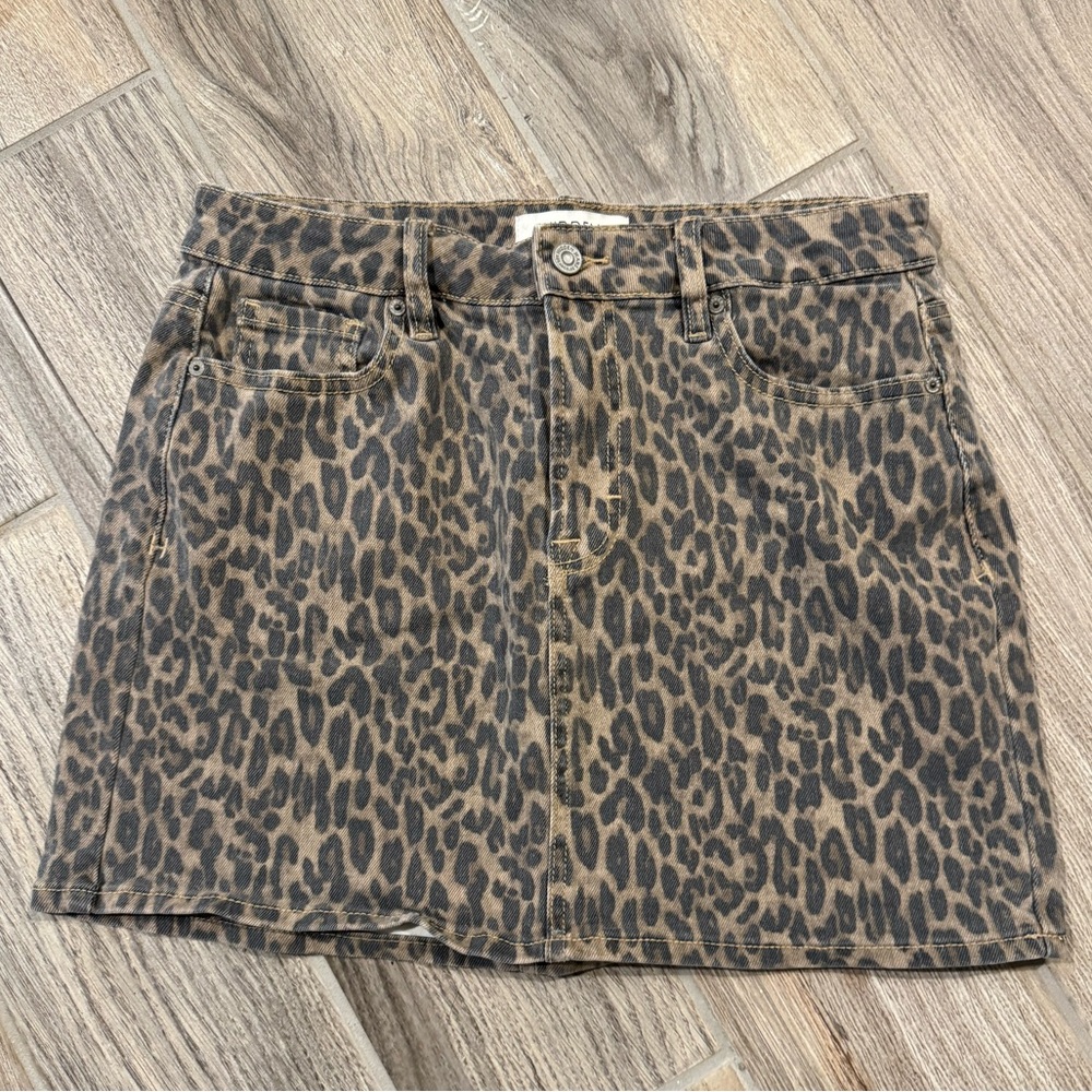 Buckle Skirt. Hidden Los Angeles.